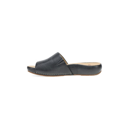 Side image of Twyla Black Leather